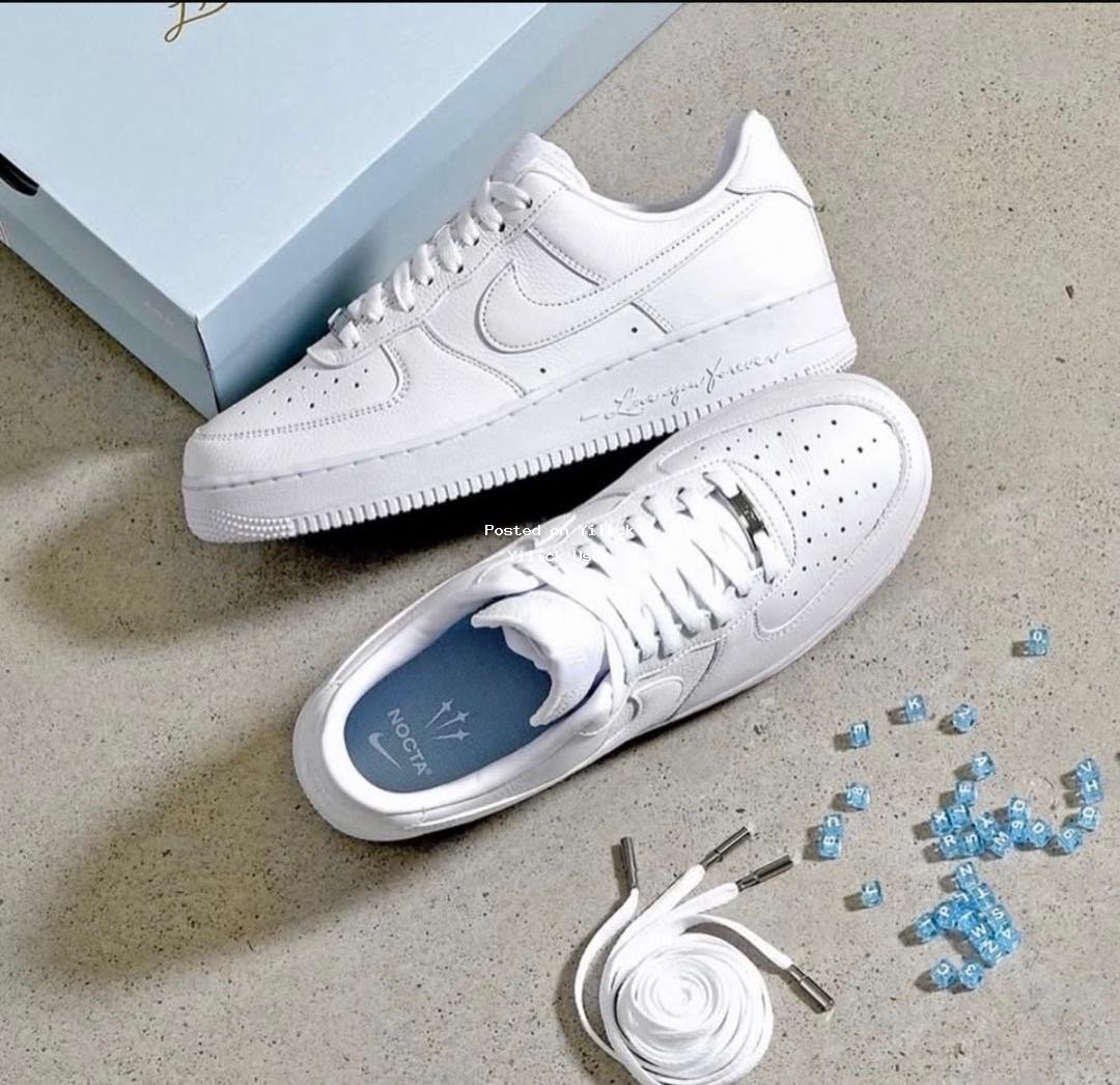 Stylish White Nike Airforce Sneakers - Perfect for Any Occasion for sale in Kampala - Yilick