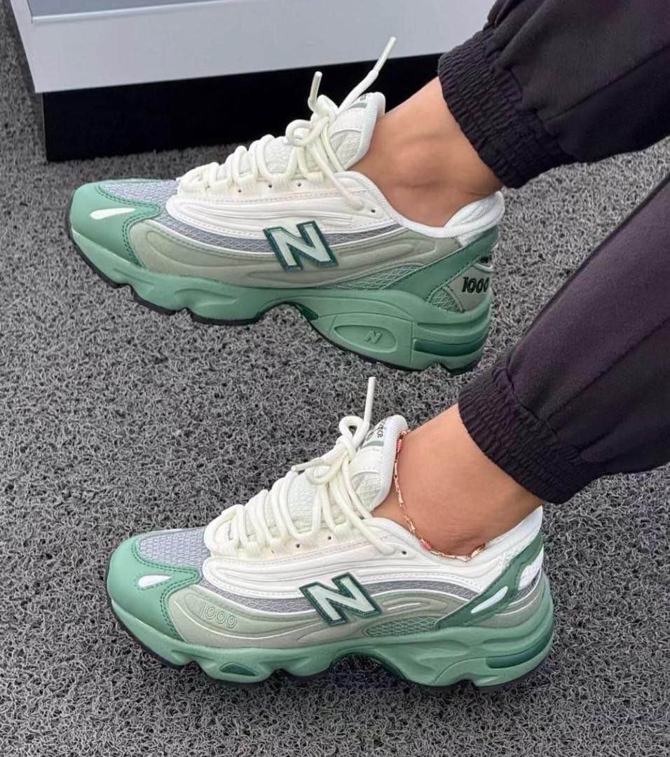 new balance 1000 for sale in Kampala - Yilick