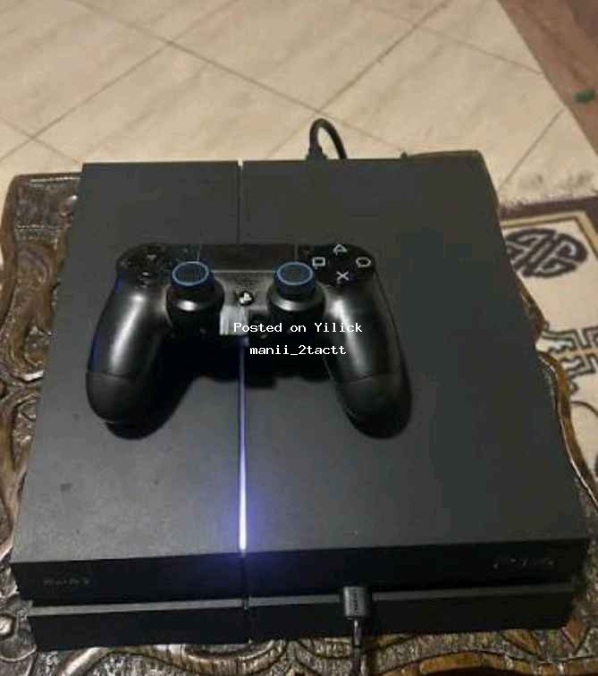 playstation 4 for sale in Kampala - Yilick