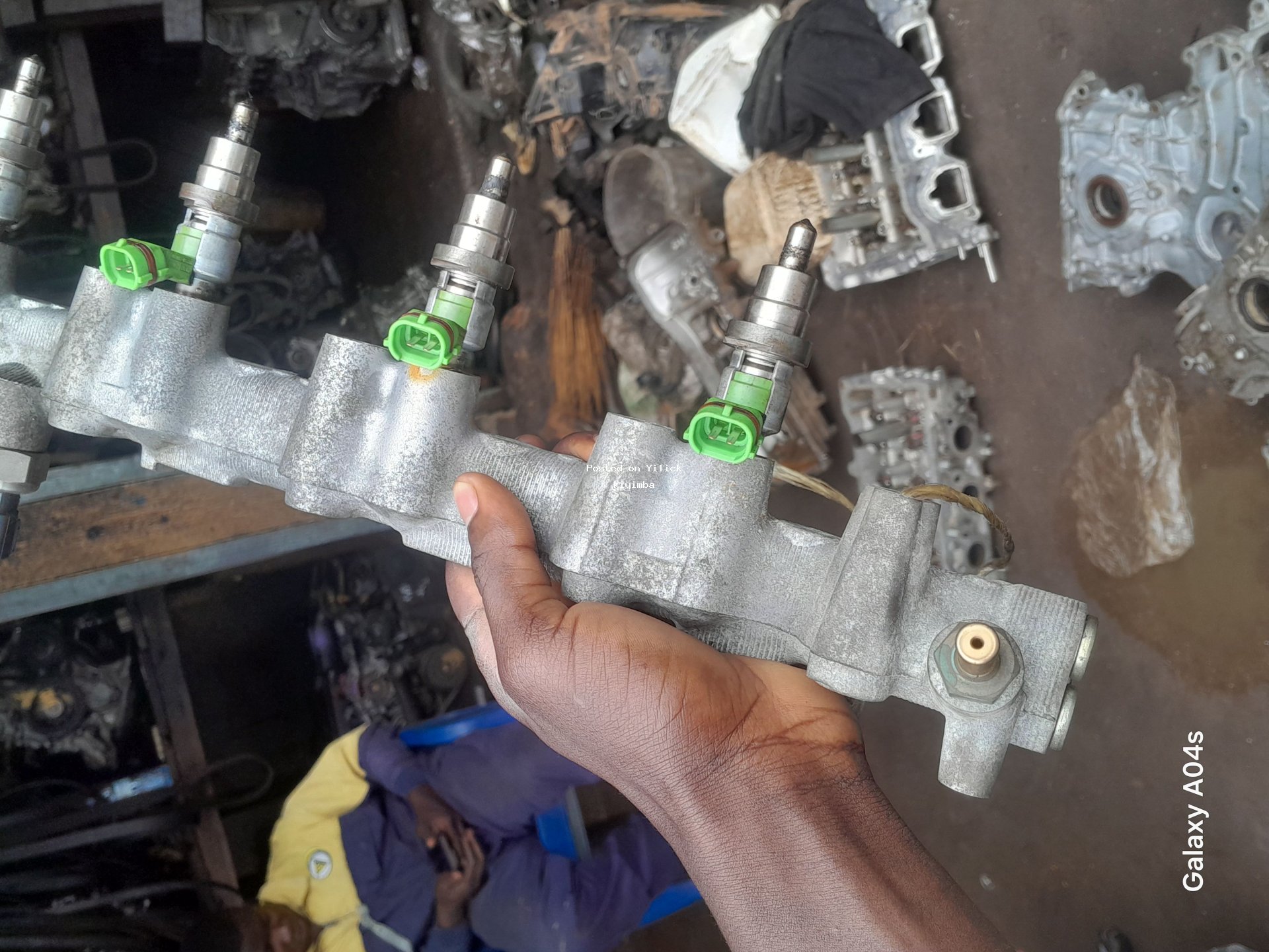 High-Performance Fuel Injector Rail for Cars for sale in Kampala - Yilick