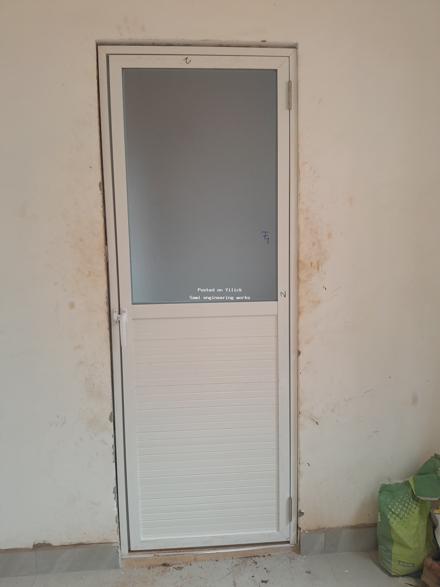 Aluminium bathroom doors in Uganda for sale in Kampala - Yilick