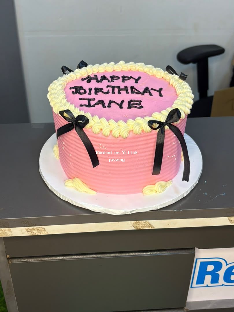 Delicious Pink Birthday Cake with Personalized Decoration for sale in Kampala - Yilick
