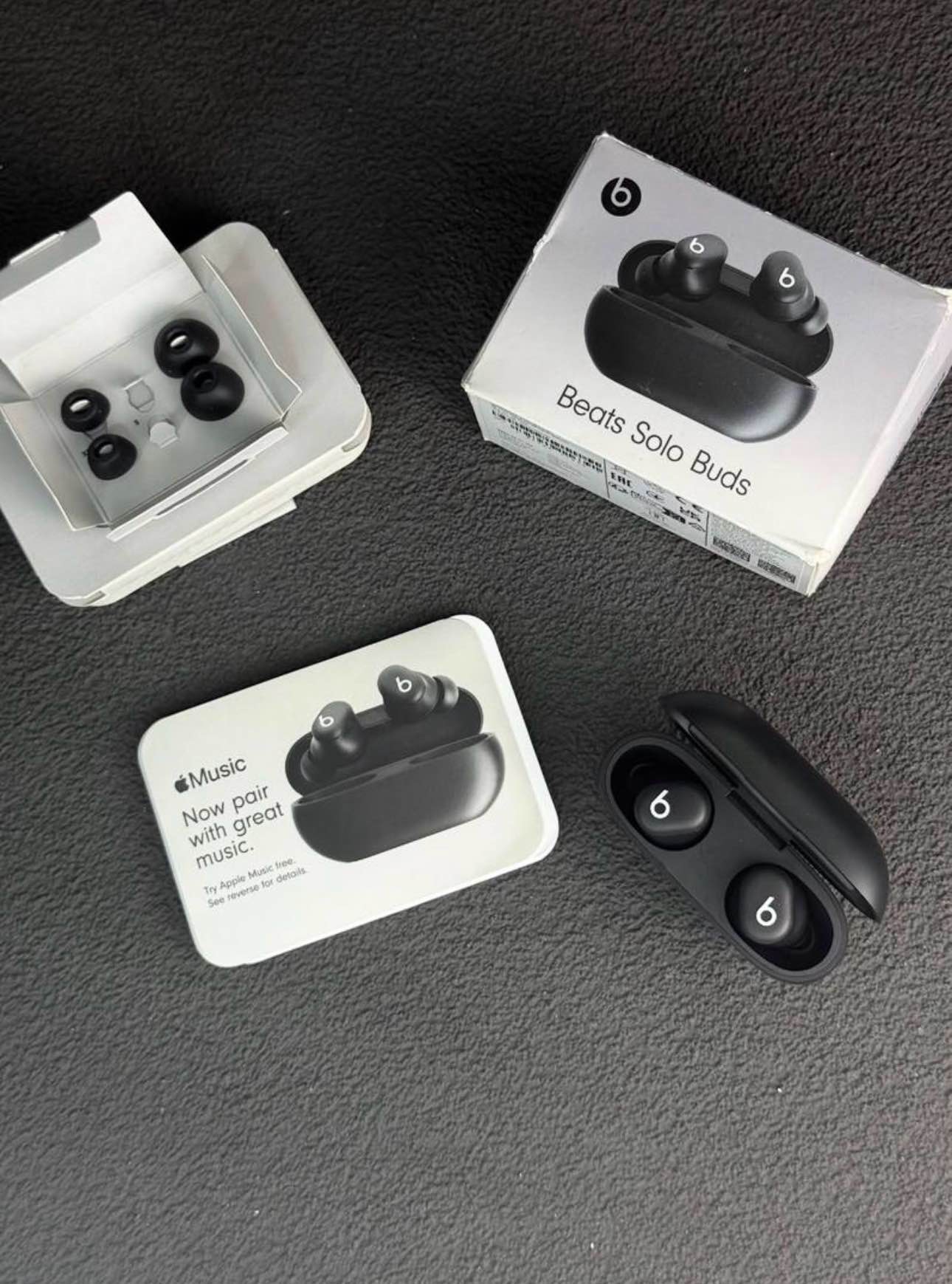 Buds for sale in Kampala - Yilick