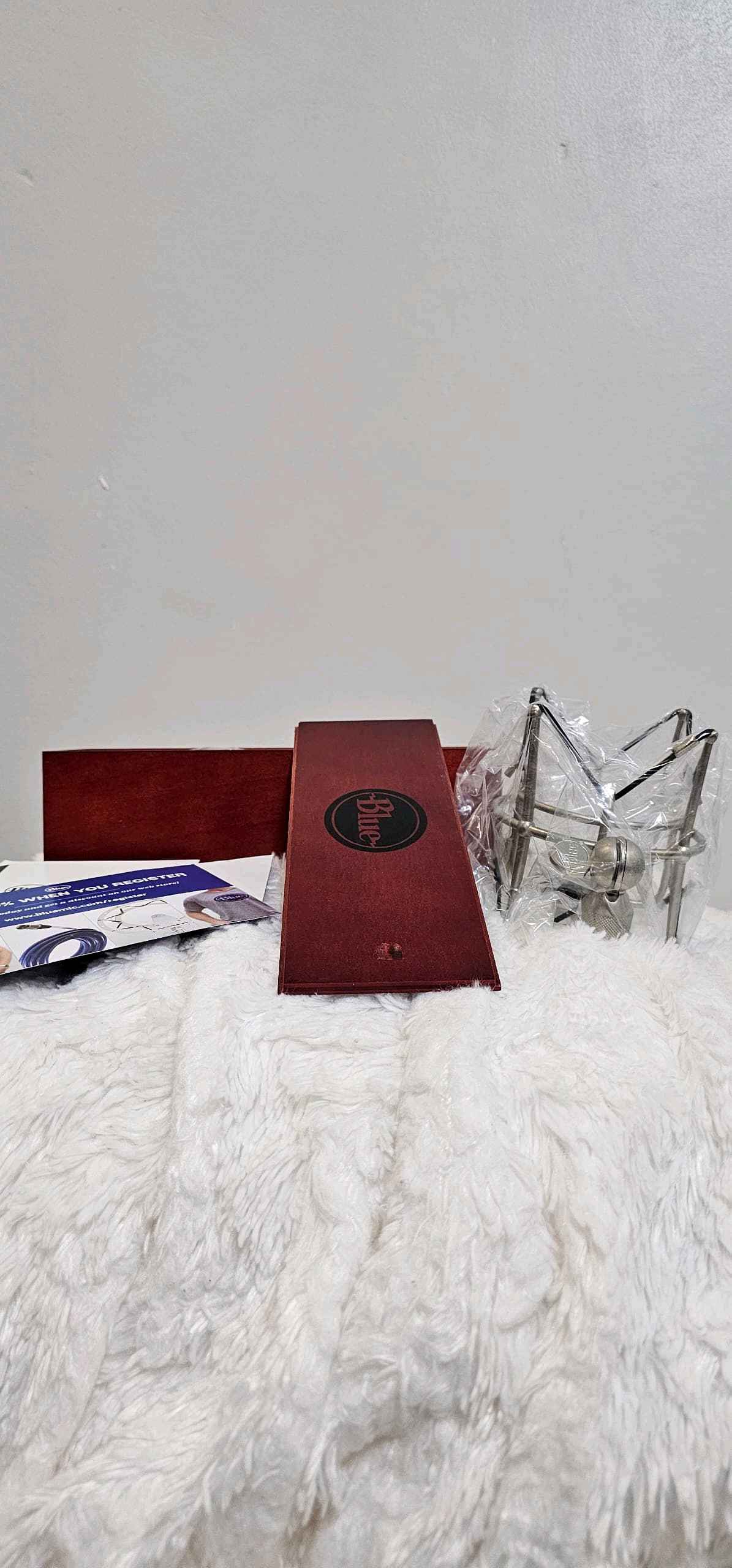 Blue Microphone Baby Bottle XLRCardioid Condenser Microphone for sale in Kampala - Yilick