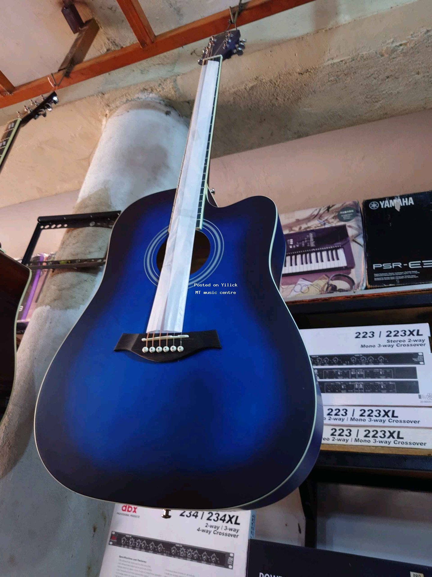 Acoustic guitar for sale in Kampala - Yilick