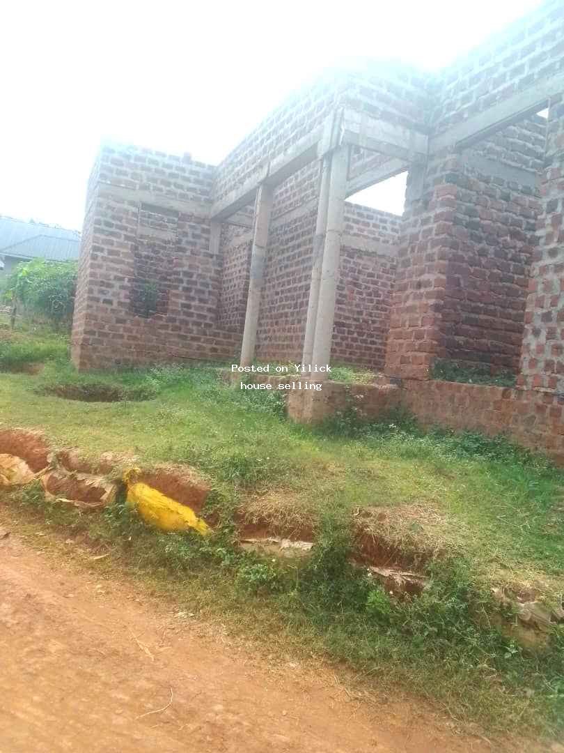 Unfinished House For Sale for sale in Wakiso - Yilick