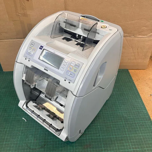 Refurbished Glory GFS120 banknote counter and sorter for sale in Kampala - Yilick
