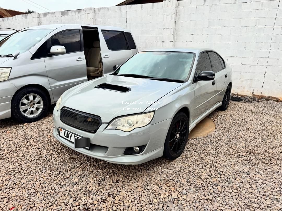 2010 Subaru Legacy B4 - Sporty Performance Sedan for sale in Kampala - Yilick