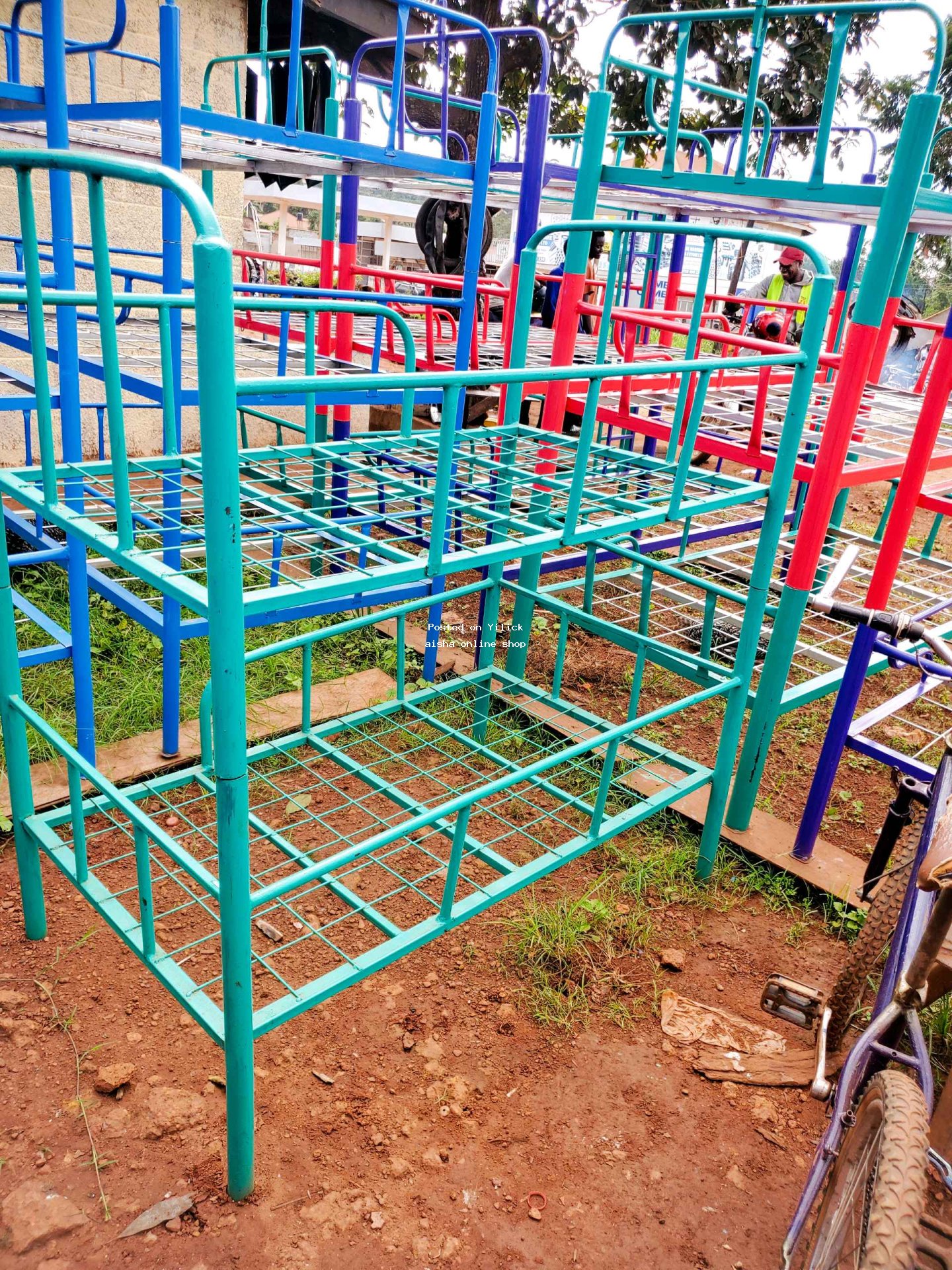 unique metallic bed for sale in Kampala - Yilick