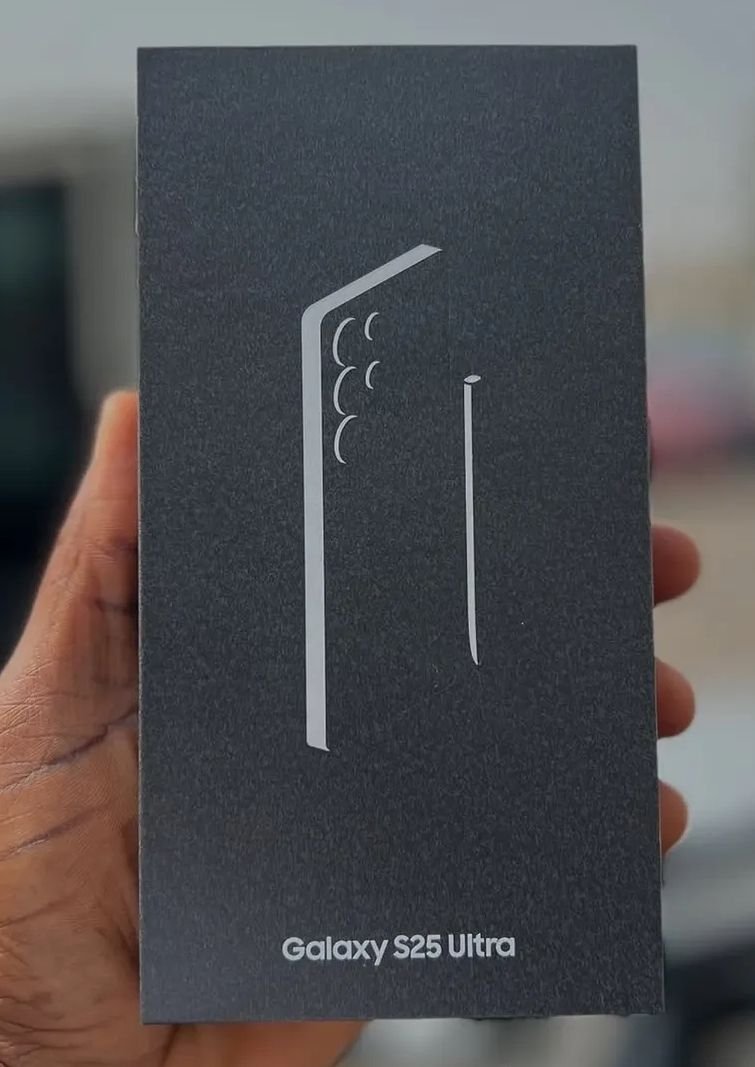 Samsung Galaxy S25 Ultra - Premium Smartphone for sale in Kampala - Yilick