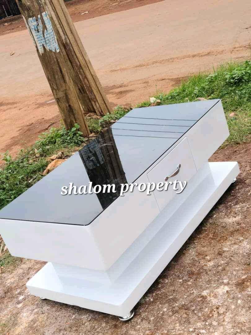 modern center tables for sale in Wakiso - Yilick