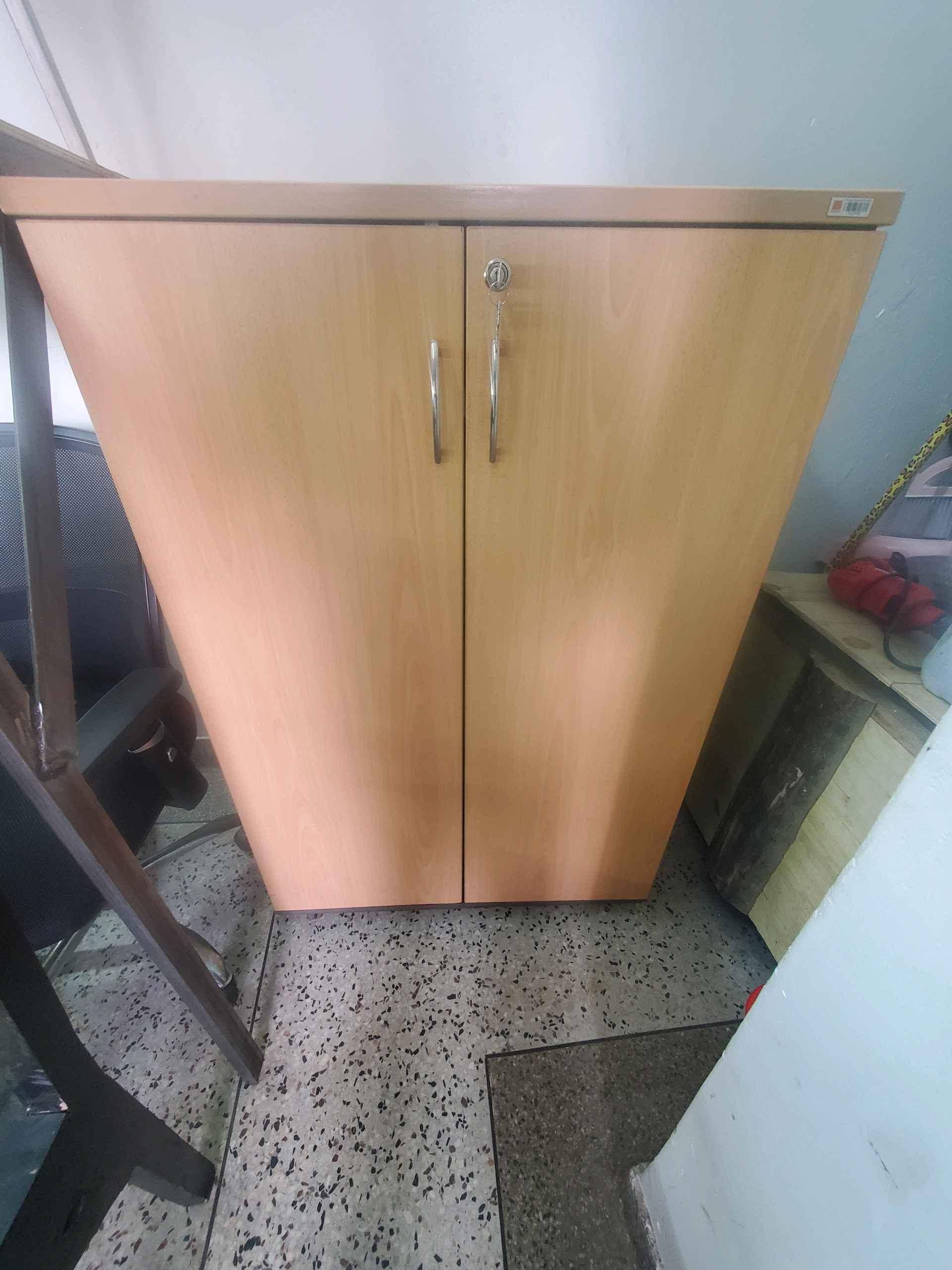 office furniture for sale in Kampala - Yilick