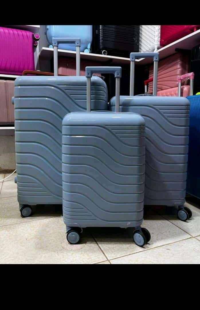 Rubber plastic suitcases full set of 3 for sale in Kampala - Yilick