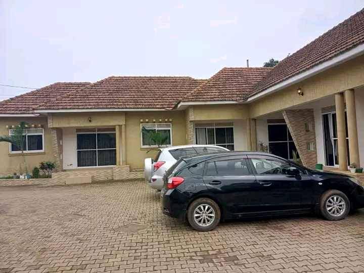 bedroom and sitting room for rent in mulago for sale in Kampala - Yilick