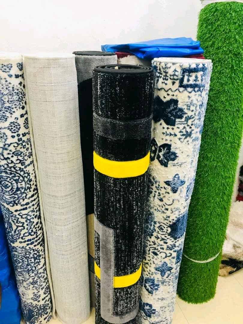 center rugs medium size for sale in Kampala - Yilick