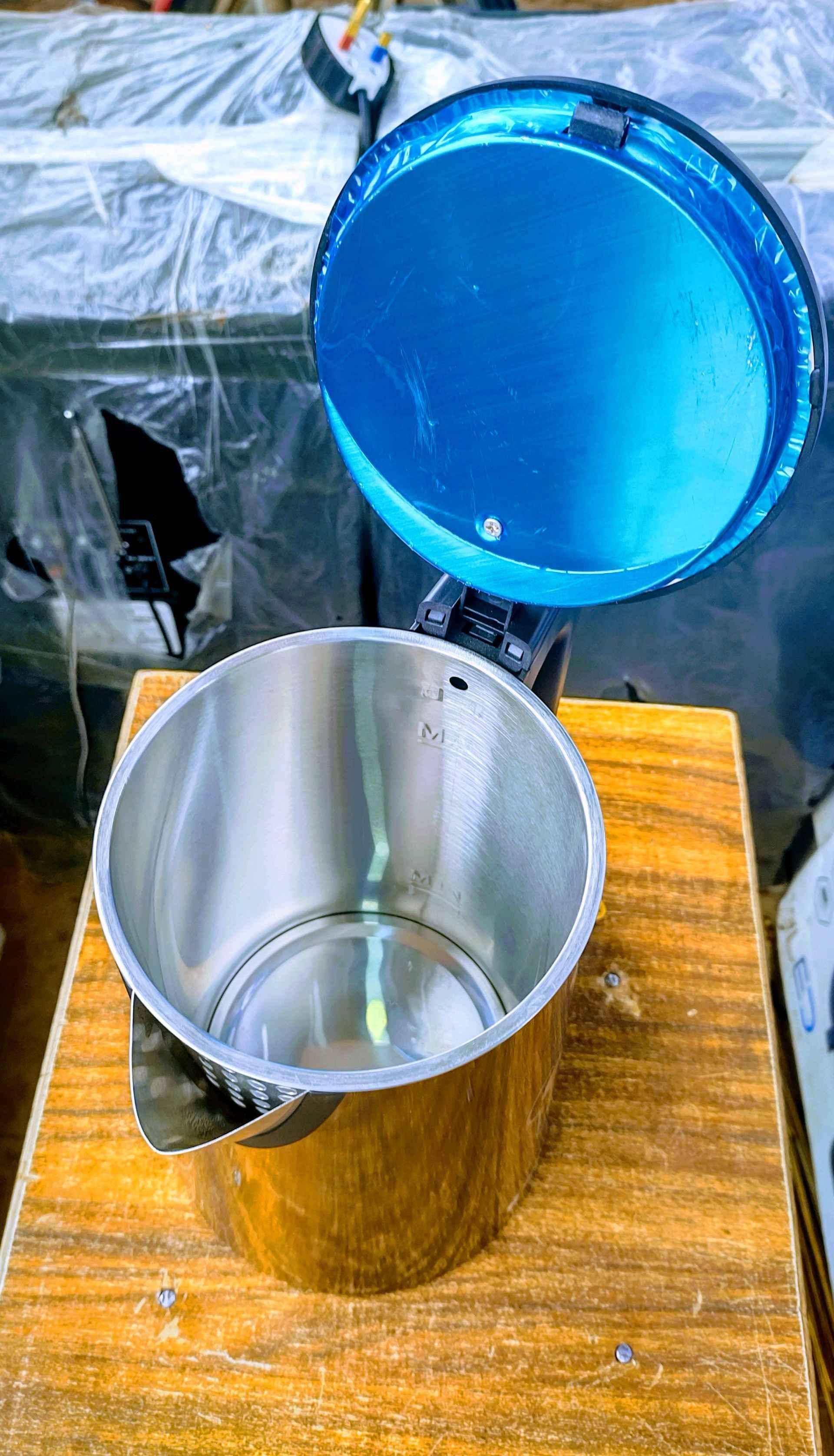 Electric kettle for sale in Kampala - Yilick