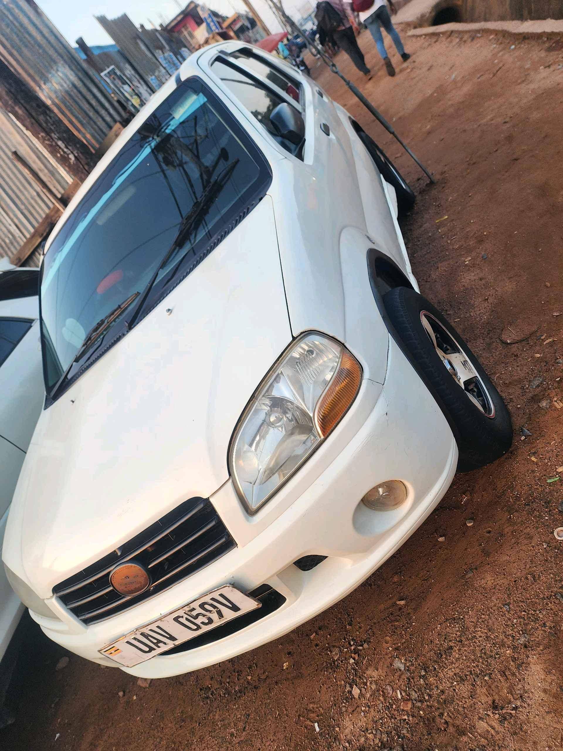 Suzuki Shift 1.3cc for sale in Kampala - Yilick