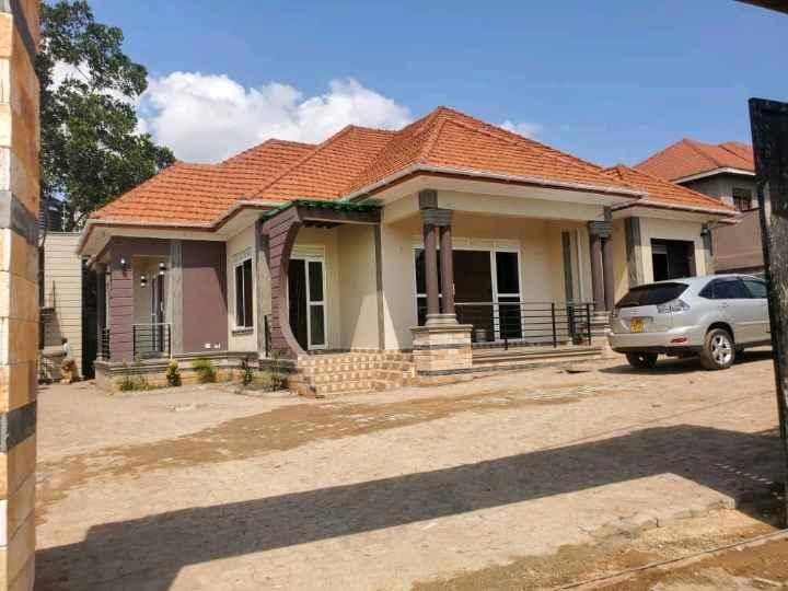 houses for sale buy Nalongo property brokers for sale in Wakiso - Yilick