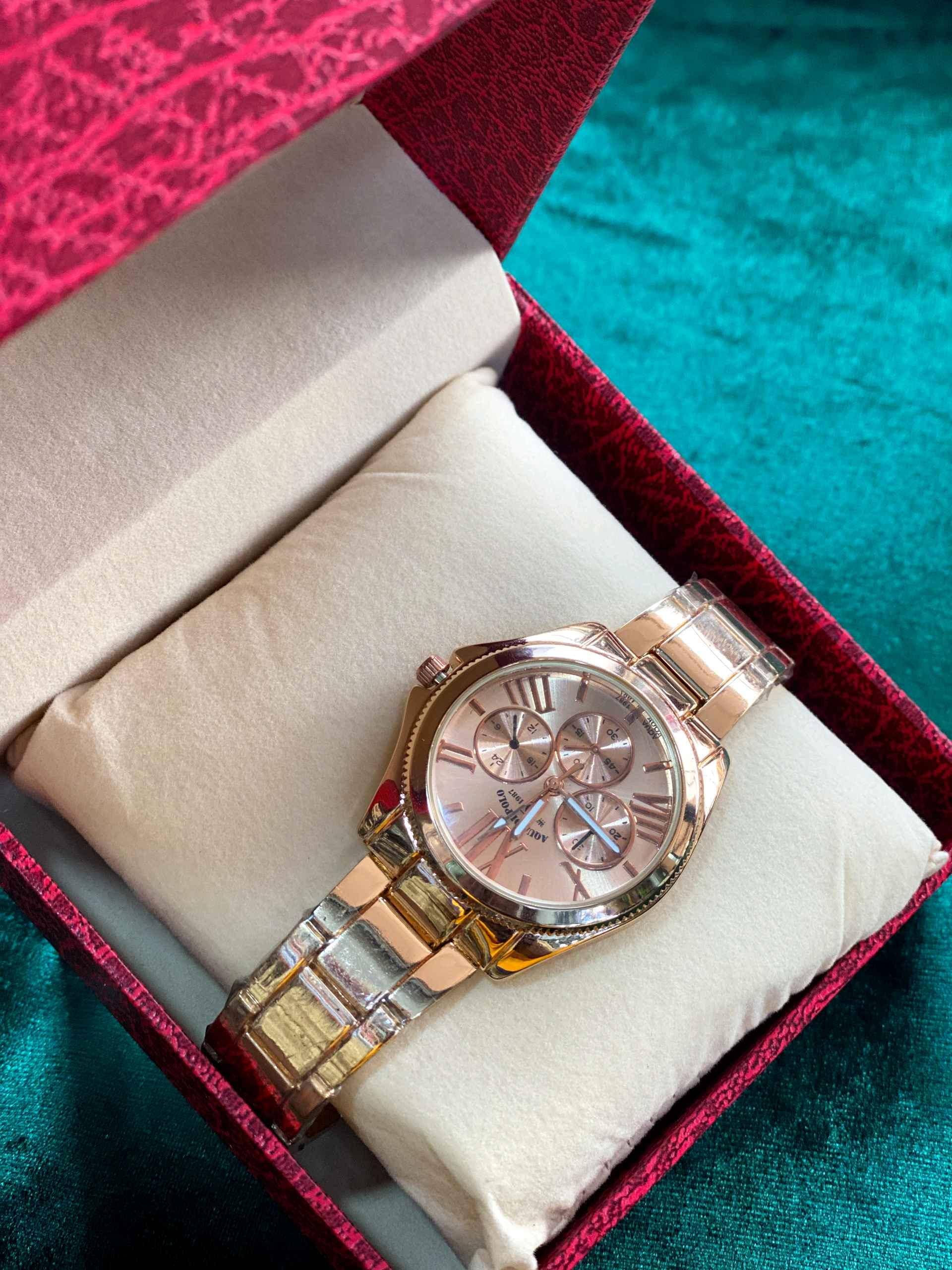 Fashionable Watch for sale in Kampala - Yilick