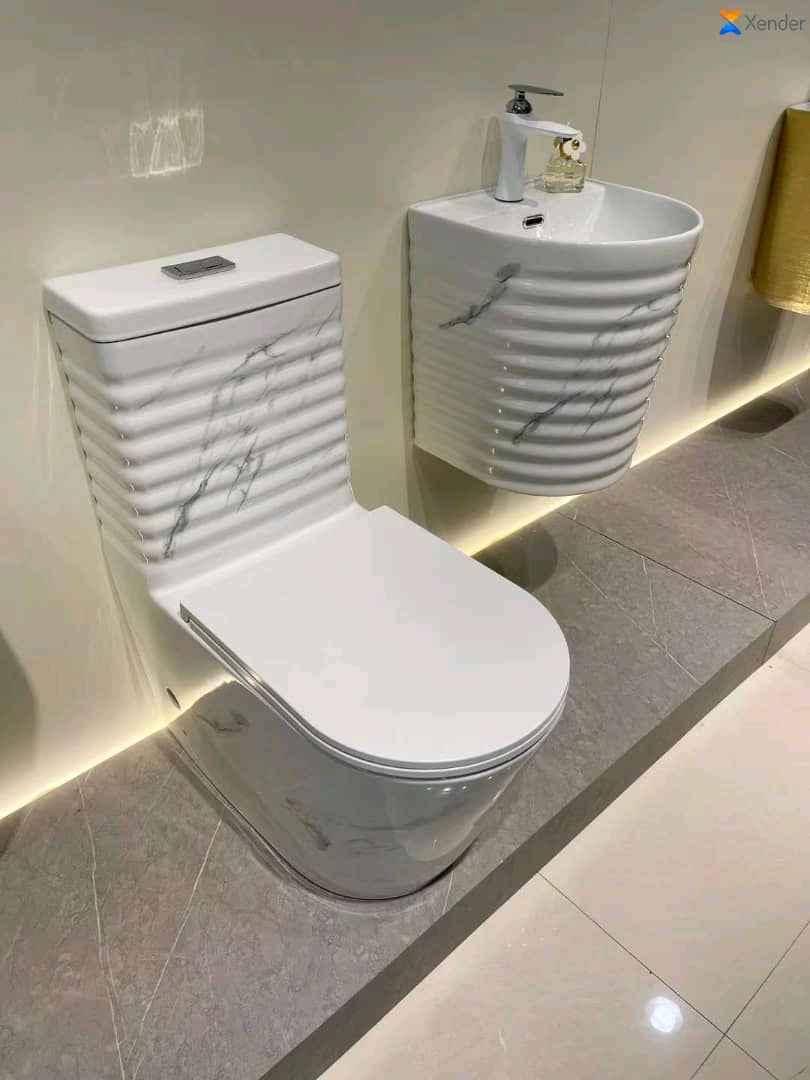 Toilet  and wash hand basin full set ( Italian brand) for sale in Kampala - Yilick
