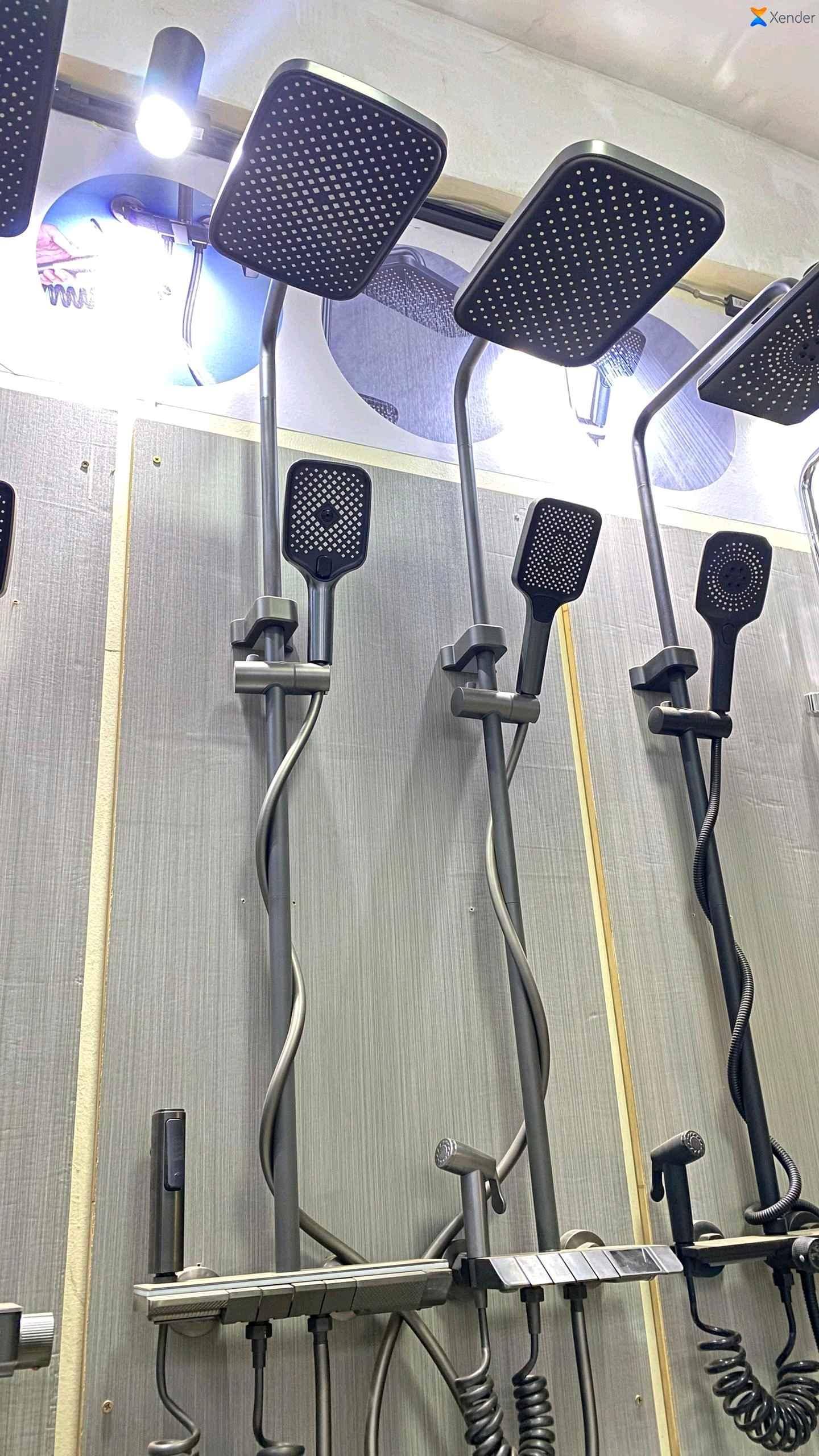 PIANO  SHOWER  MIXER WITH BIG HEAD for sale in Kampala - Yilick