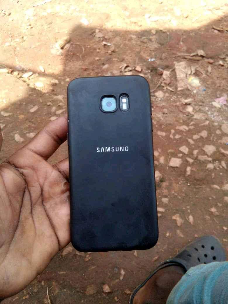 Samsung Galaxy s7 edge for sale in Wakiso - Yilick