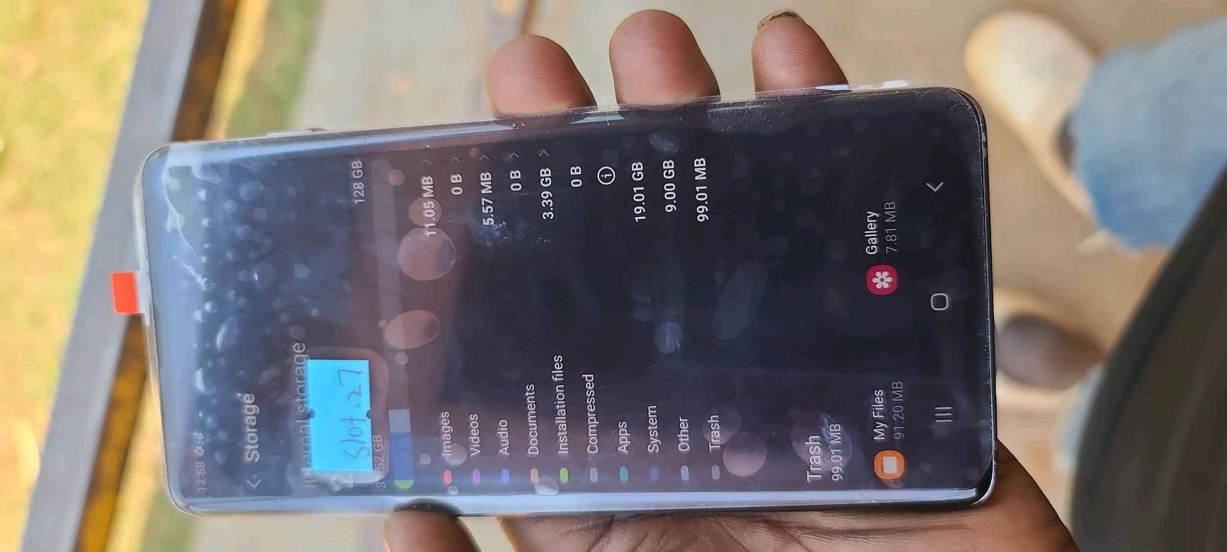 Samsung s10plus for sale in Kampala - Yilick