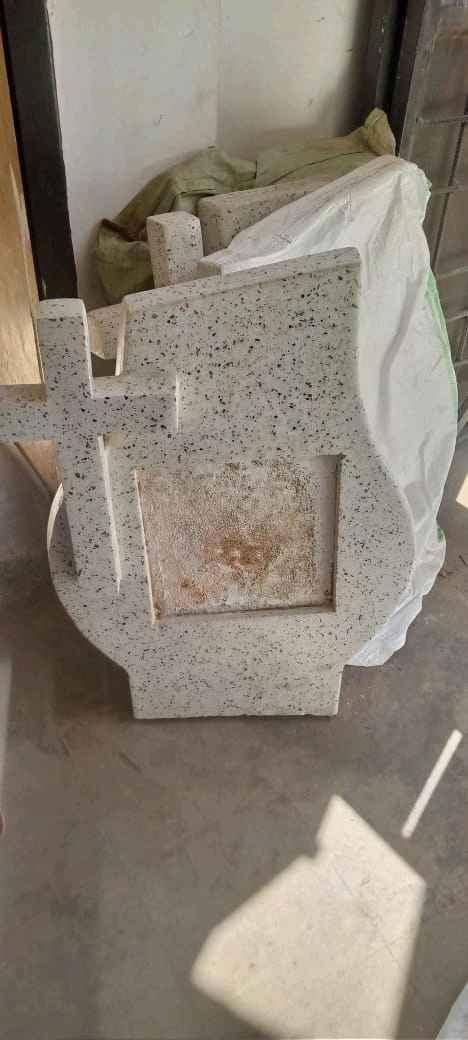 grave head stones for sale in Kampala - Yilick