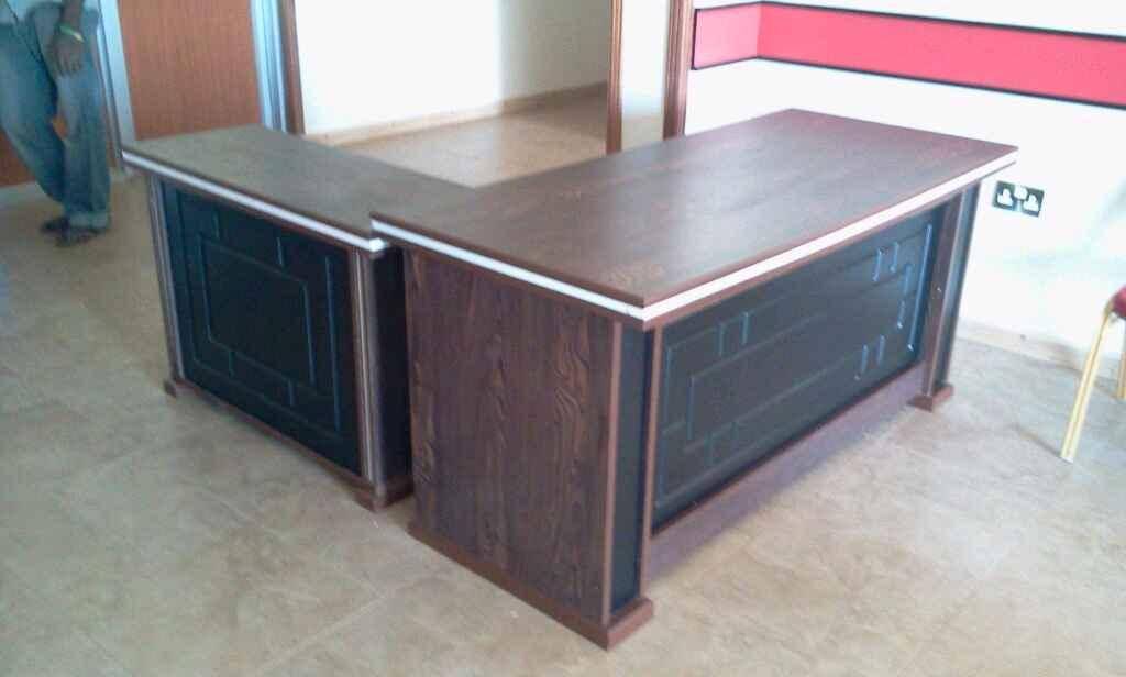office tables new model for sale in Kampala - Yilick