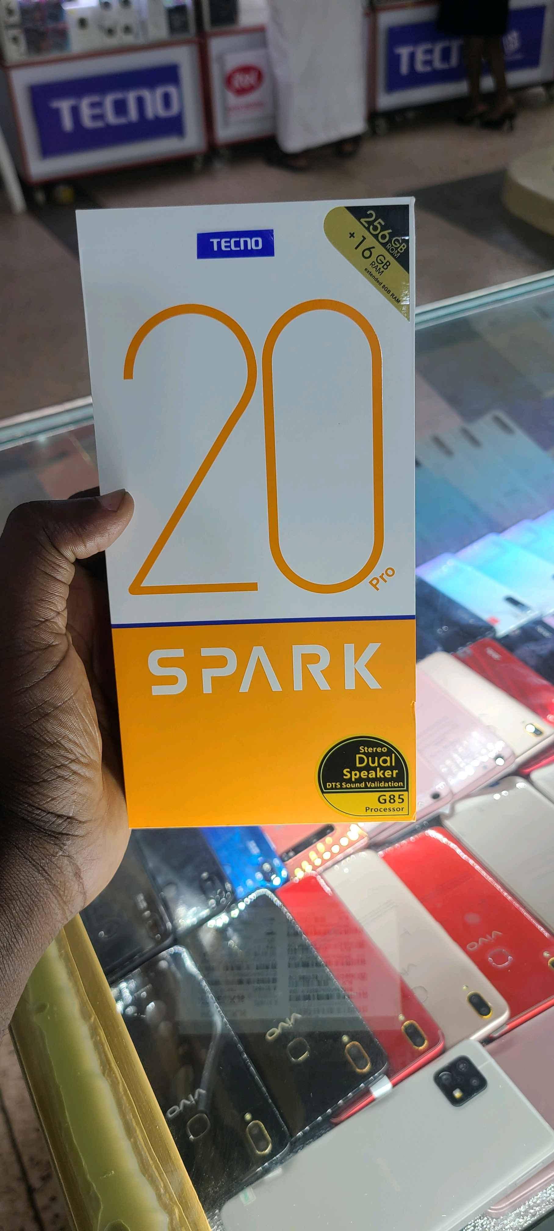 Has discount and brand new and sealed box for sale in Kampala - Yilick