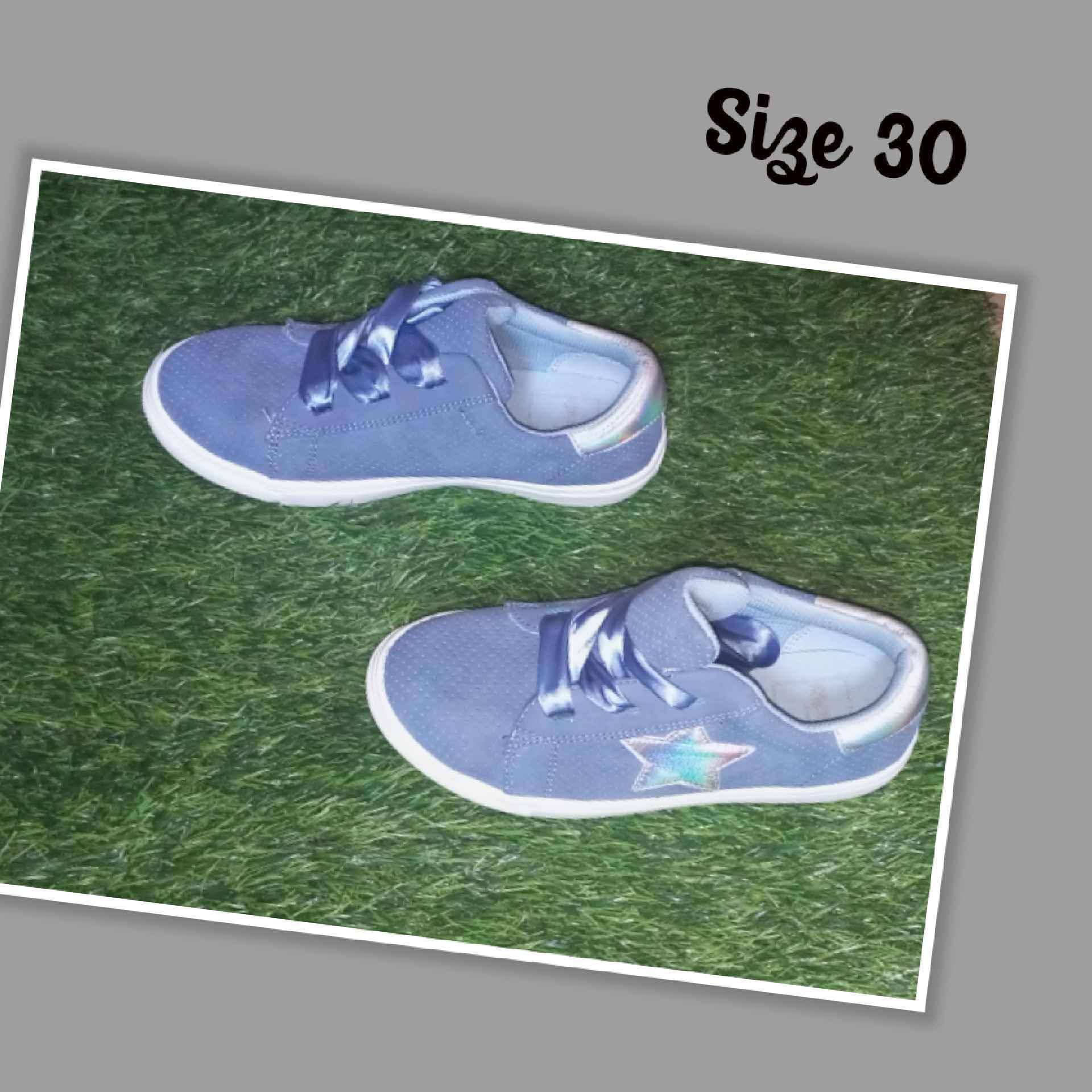 Girls shoes (GS) for sale in Wakiso - Yilick