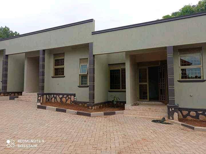 1bedroom kyaliwajjala for sale in Kampala - Yilick