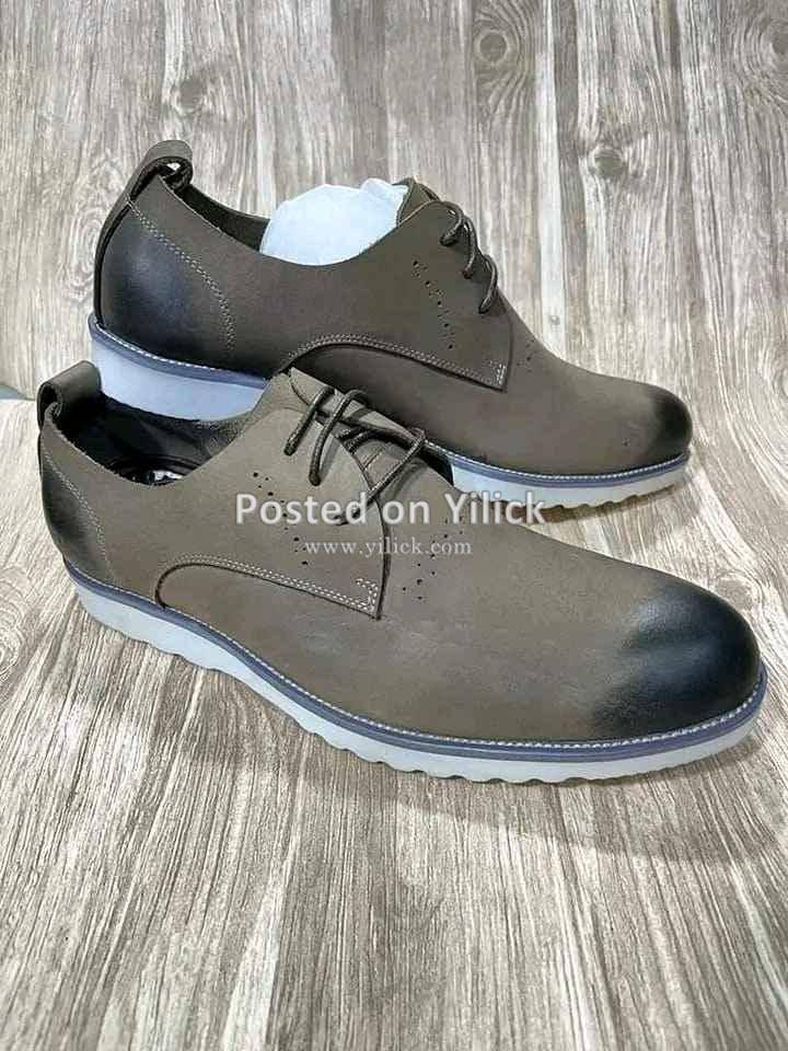 Cool boots for sale  for sale in Kampala - Yilick