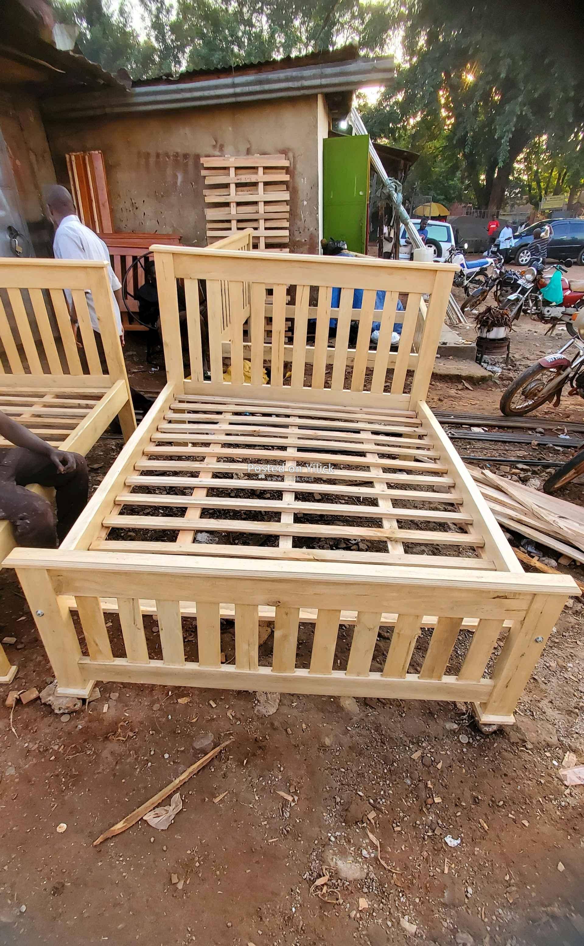 Barcode bed 4x6  for sale in Kampala - Yilick
