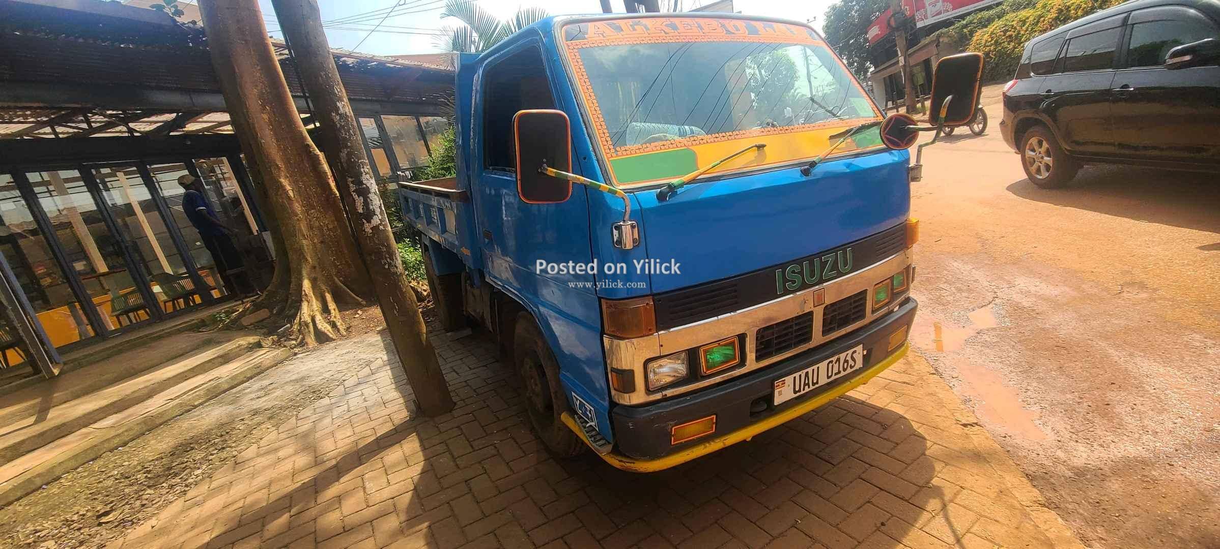 Isuzu elf tipper or dumper  for sale in Kampala - Yilick