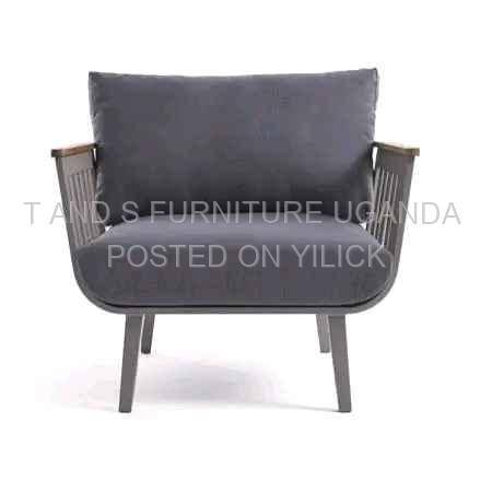 modern chairs with solf forms are available  for sale in Mukono - Yilick