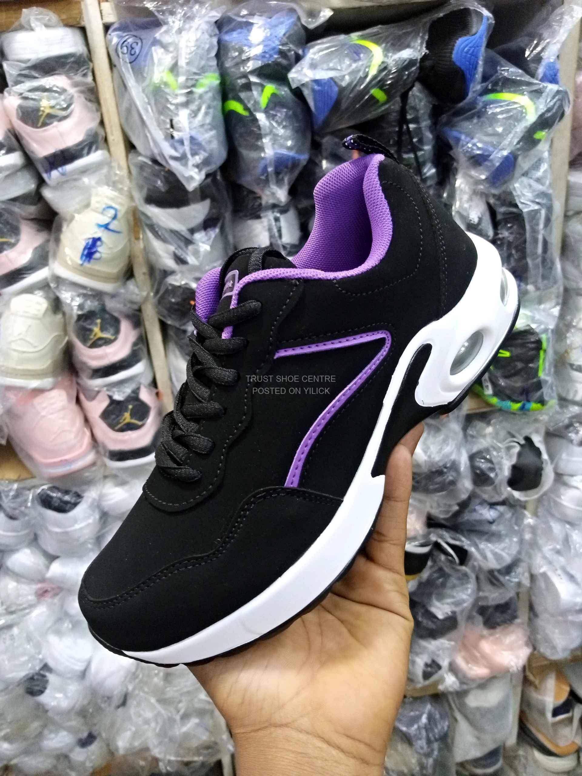 classic fashion sneaker for sale in Kampala - Yilick