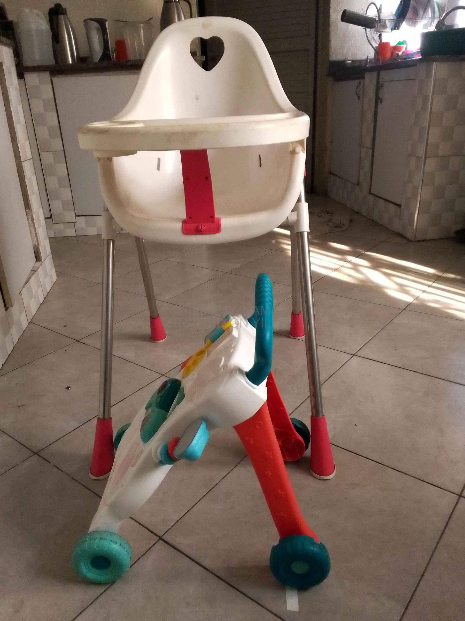 Baby seat and Walker for sale in Mukono - Yilick