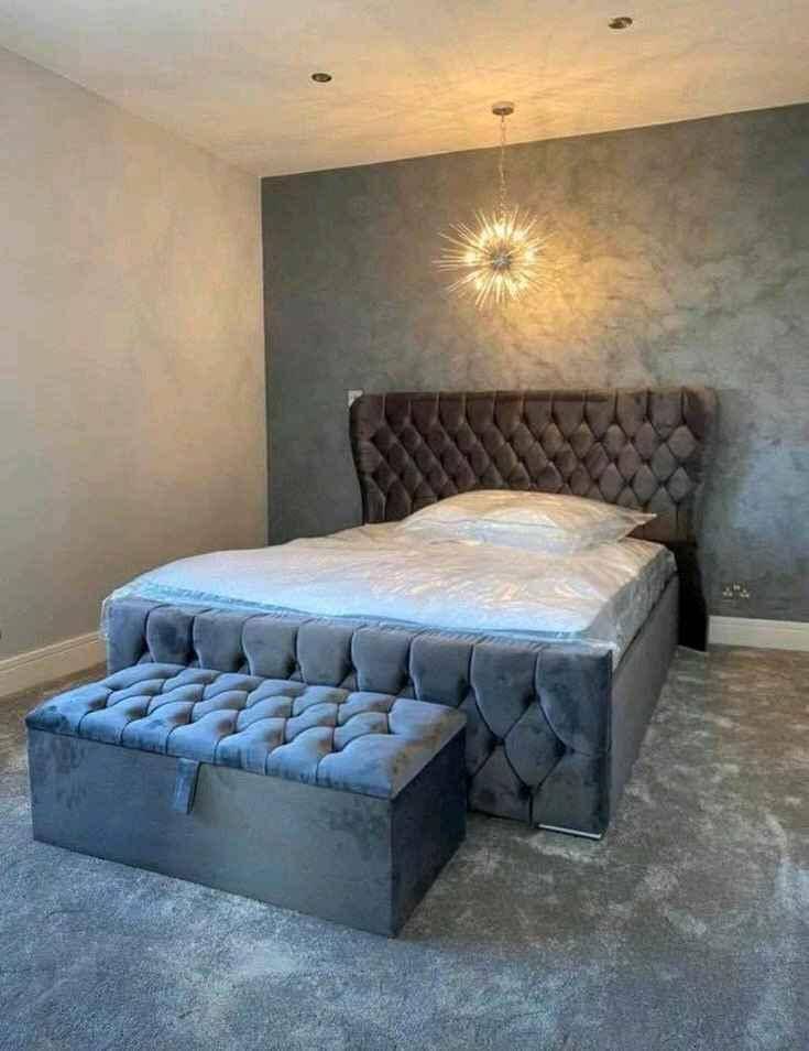 5 by 6 modern bed  for sale in Kampala - Yilick