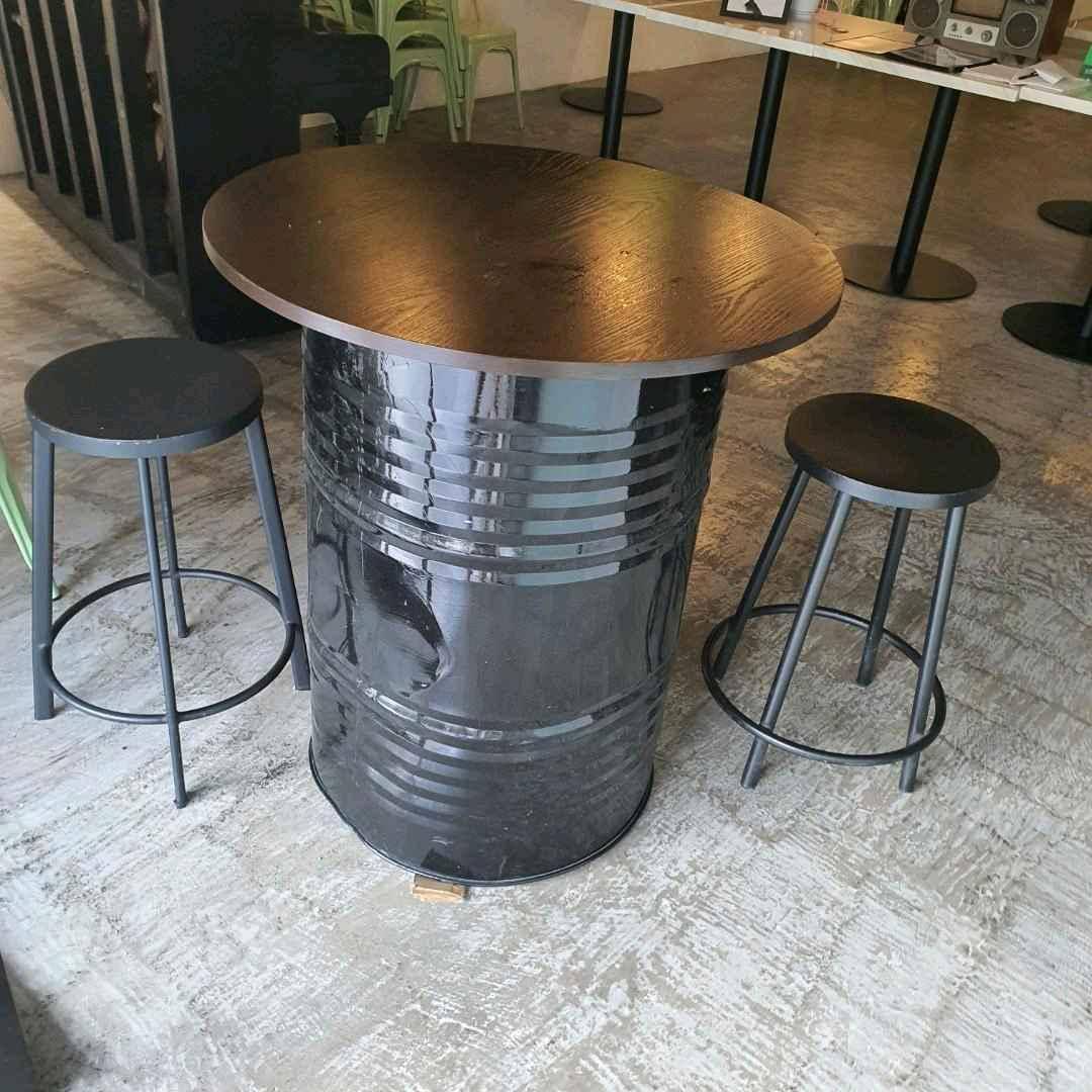 Drum tables and chairs for sale in Kampala - Yilick