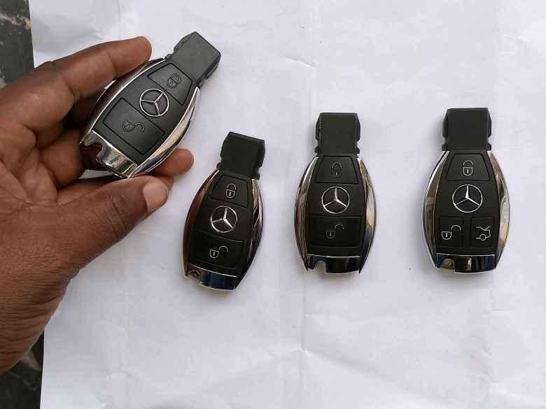 car key shell for benz  for sale in Kampala - Yilick
