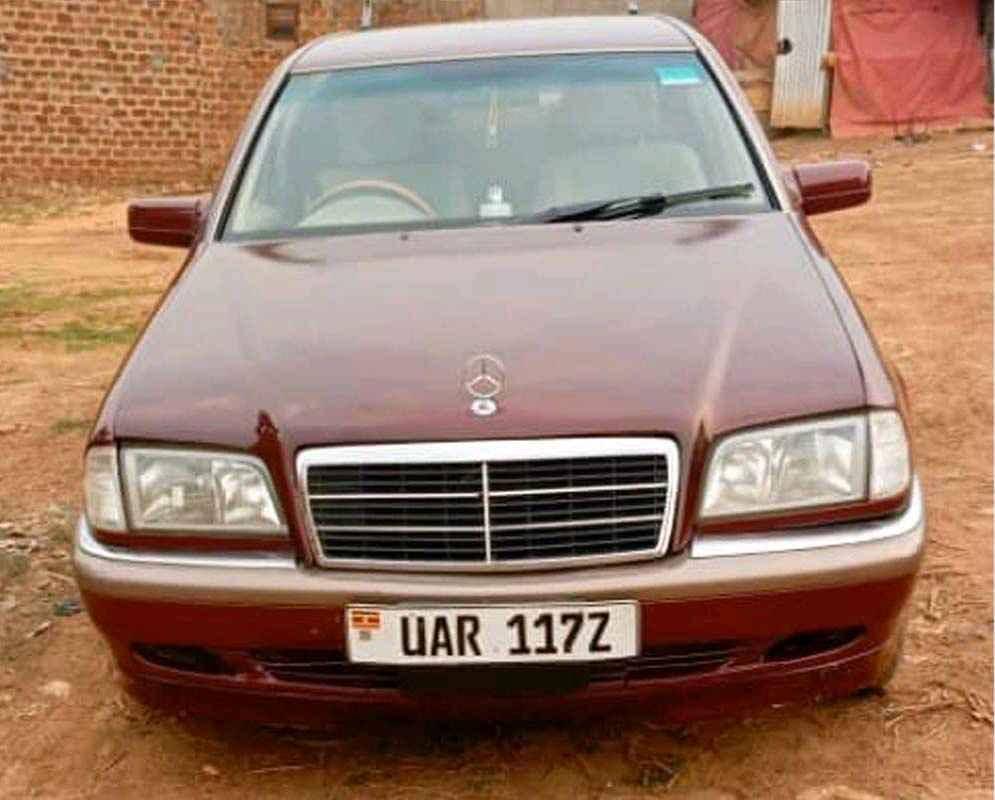 Mercedes Benz w202 c200 for sale in Kampala - Yilick