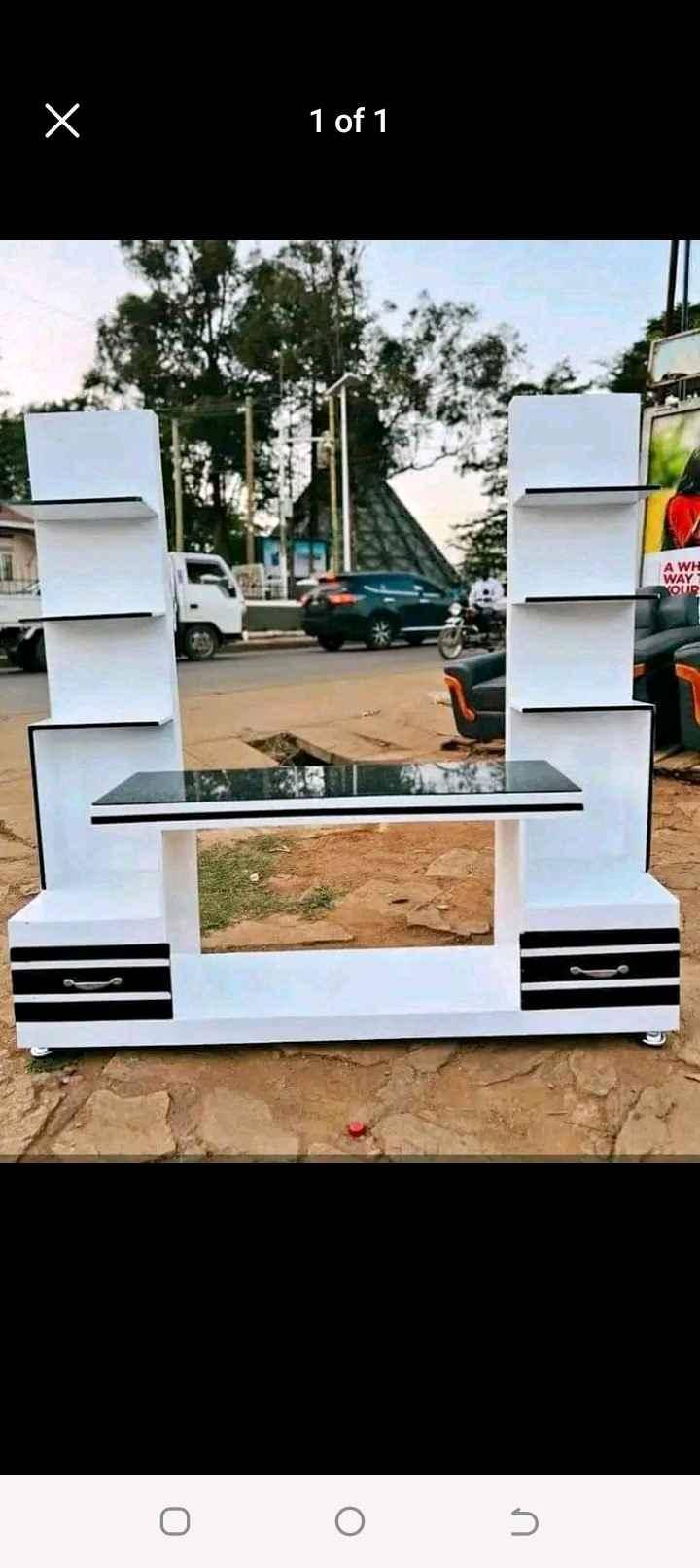 television stand  for sale in Kampala - Yilick