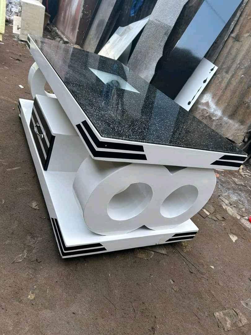 coffee table for luxury homes  for sale in Kampala - Yilick