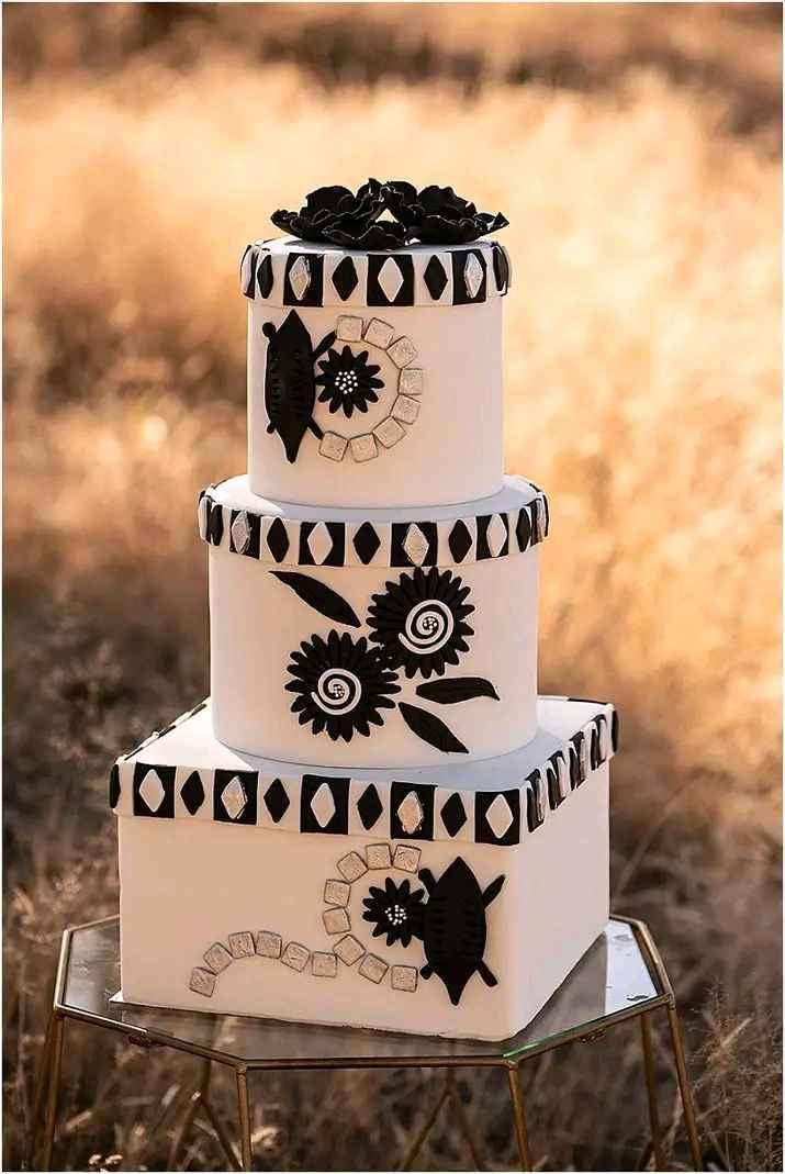 Introduction cake for sale in Kampala - Yilick