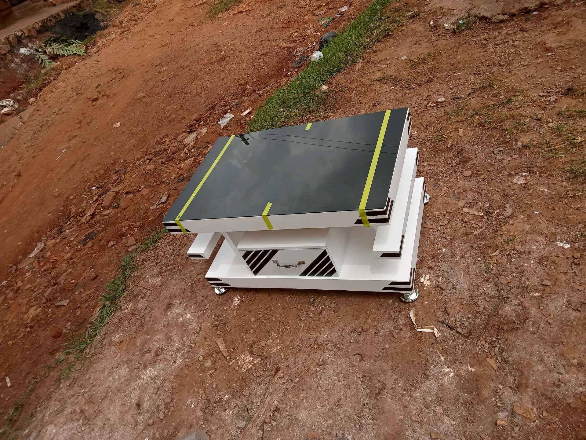 medium size center table white color for sale in Kampala - Yilick