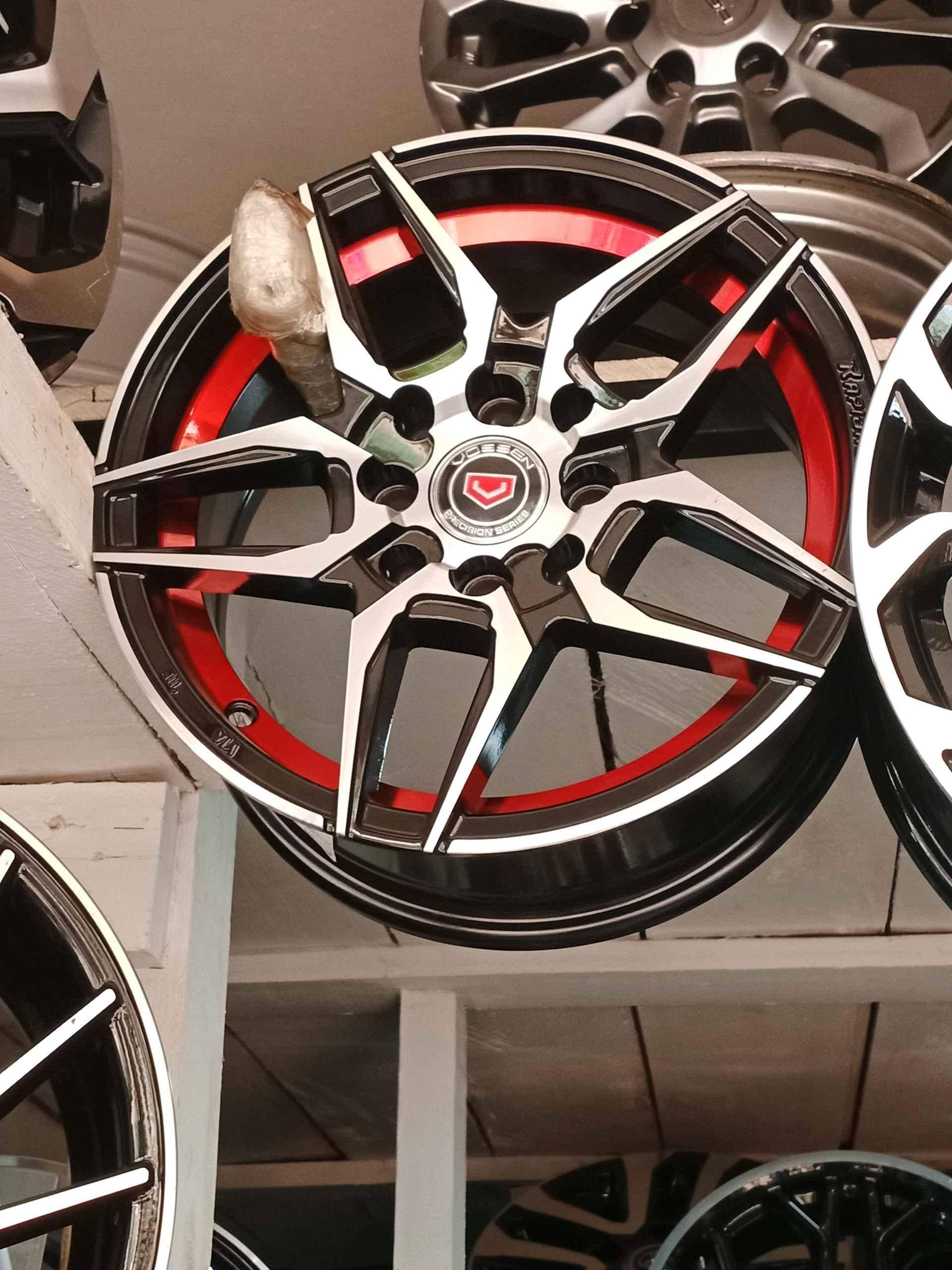 car tyre rims available for sale in Kampala - Yilick