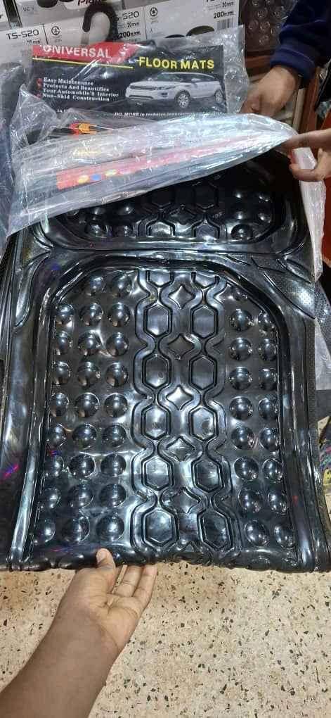 7 seater car carpets for sale in Kampala - Yilick