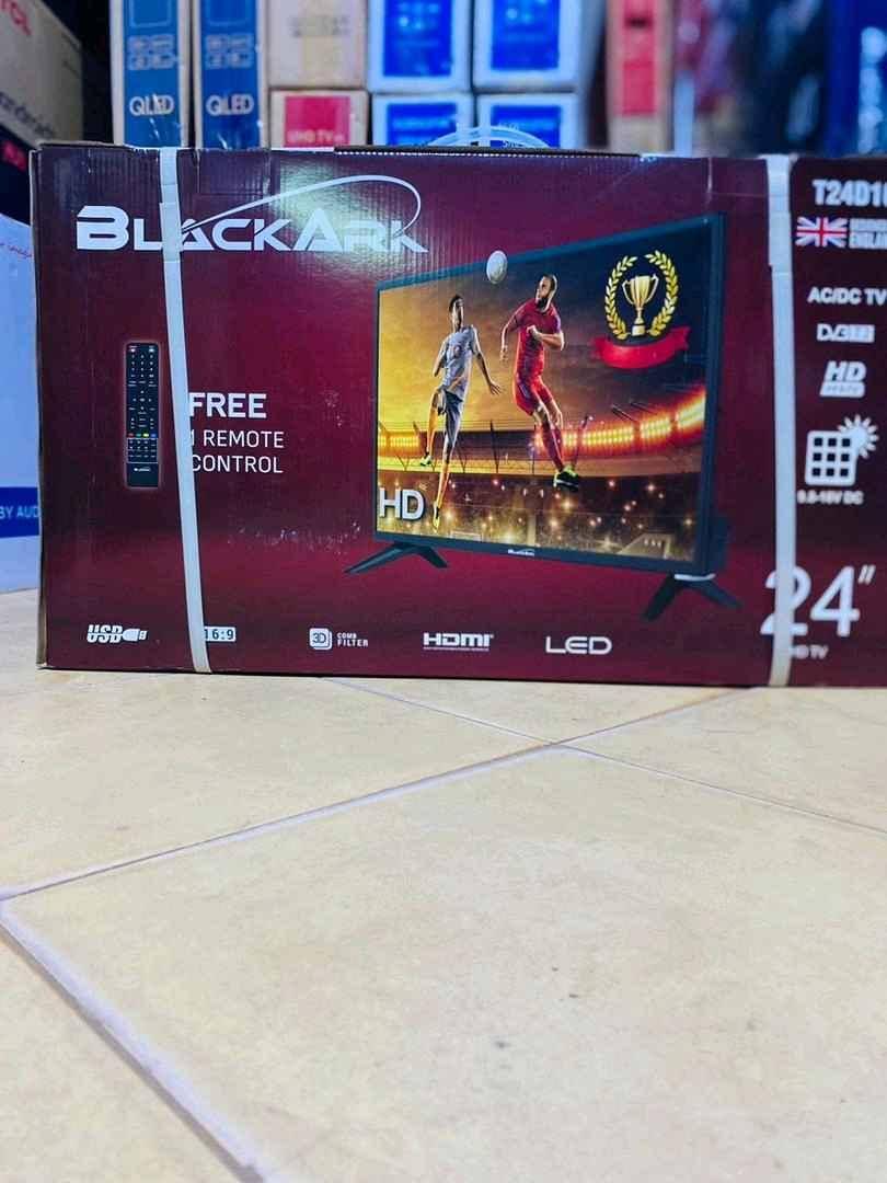 24 inch digital Tv for sale in Kampala - Yilick
