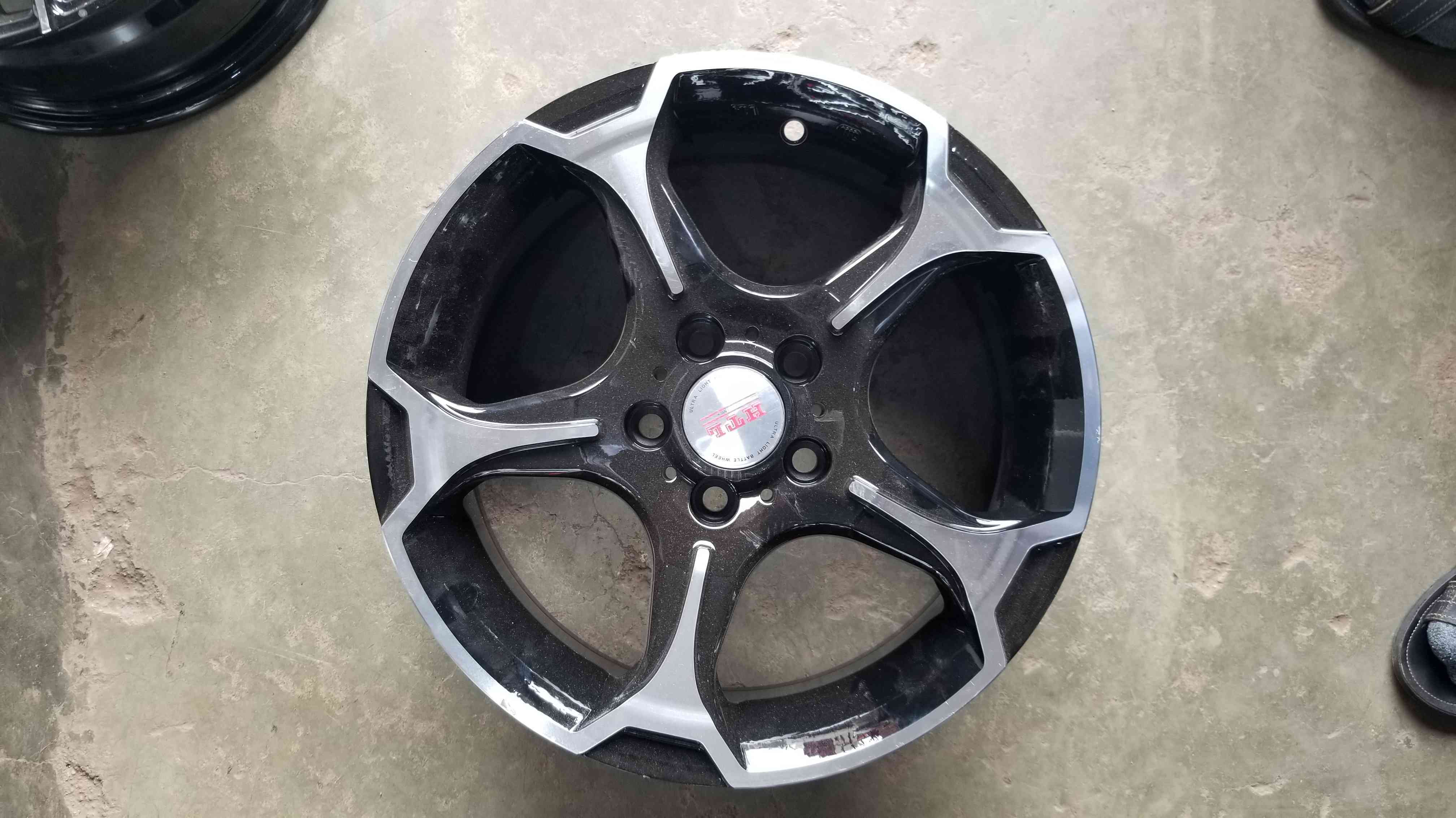 Premio size 15 sport rims for sale in Kampala - Yilick